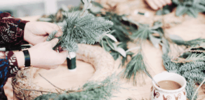 Blumenkränze in Liebe gebunden©Trauerkompass, 768x375