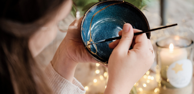 Kintsugi©Trauerkompass, Sabine Thelen 768x375 (2)