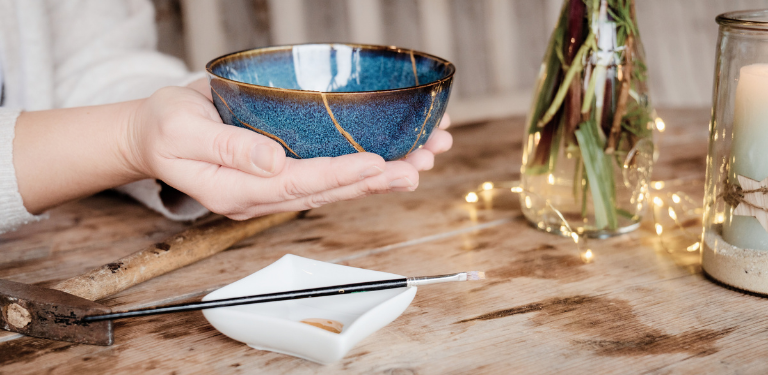 Kintsugi©Trauerkompass, Sabine Thelen 768x375 (3)