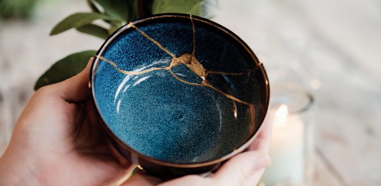 Kintsugi©Trauerkompass, Sabine Thelen 768x375 (5)
