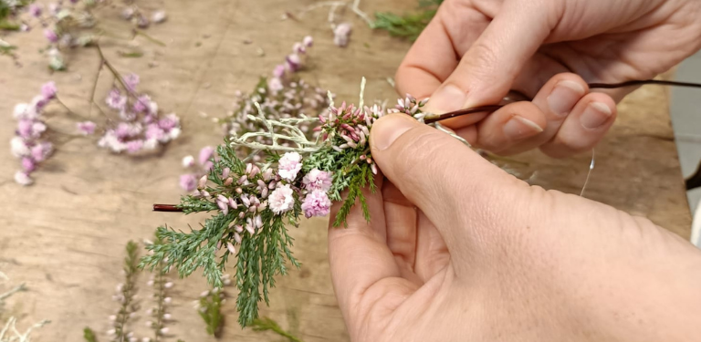 Blumenbinden©Trauerkompass, Loreen Friedrich 768x375